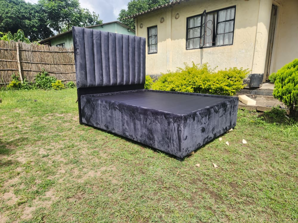 Graphite Platform Bed