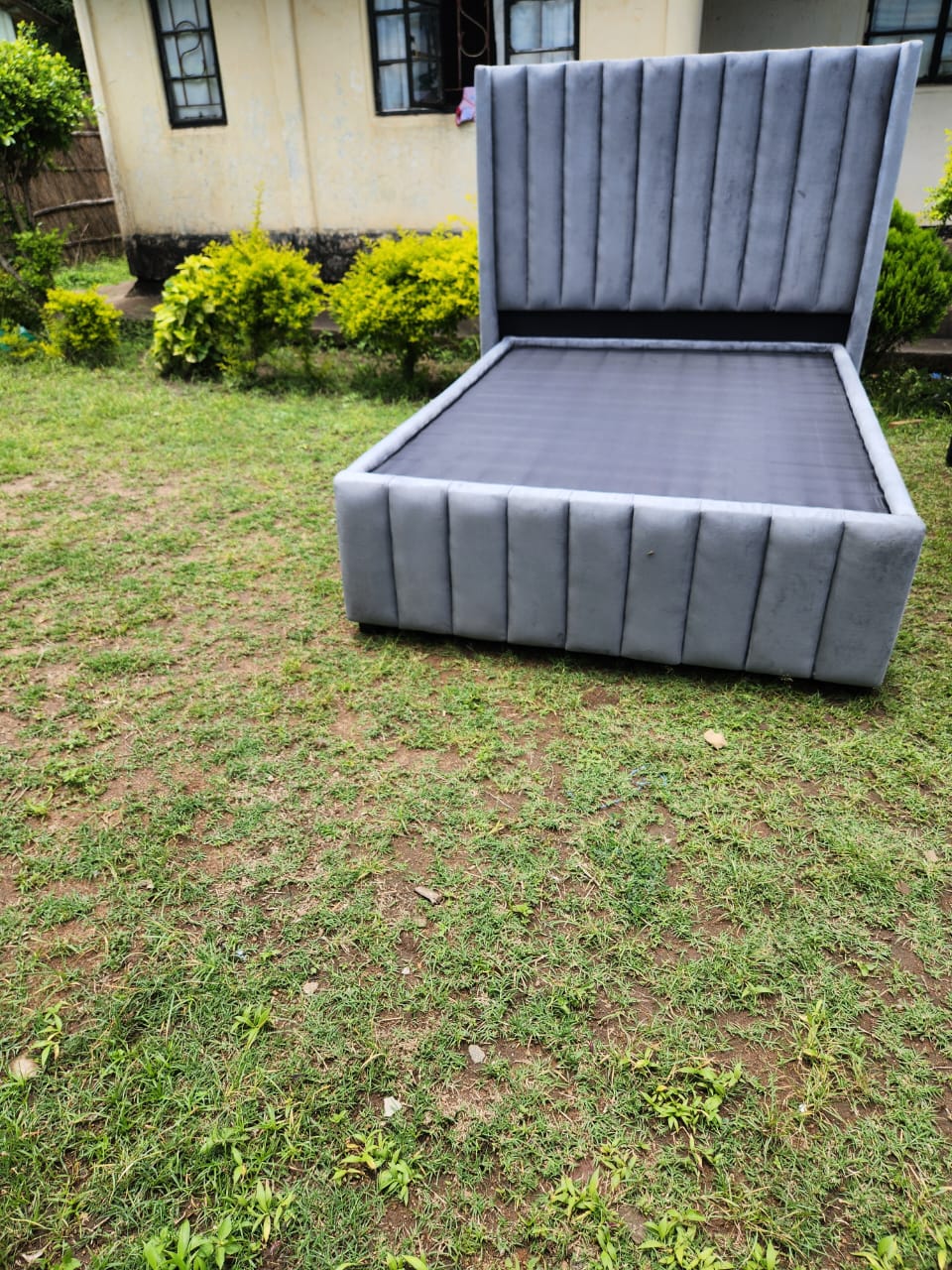 Silver Wing Bed